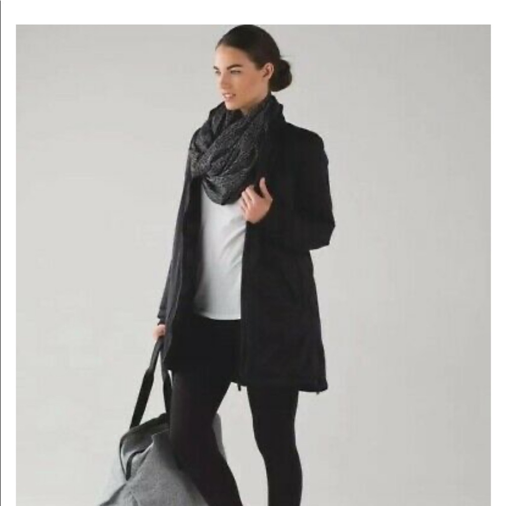 Lululemon vinyasa scarf with buttons